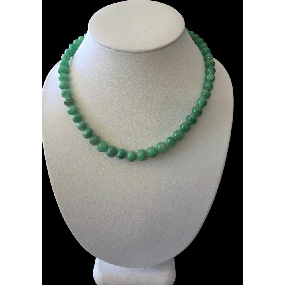Vintage Green Jade Beaded Graduated Beads Bead Choker Hook Clasp Necklace 17"